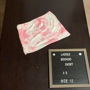 Ladies tie dye BooHoo skirt